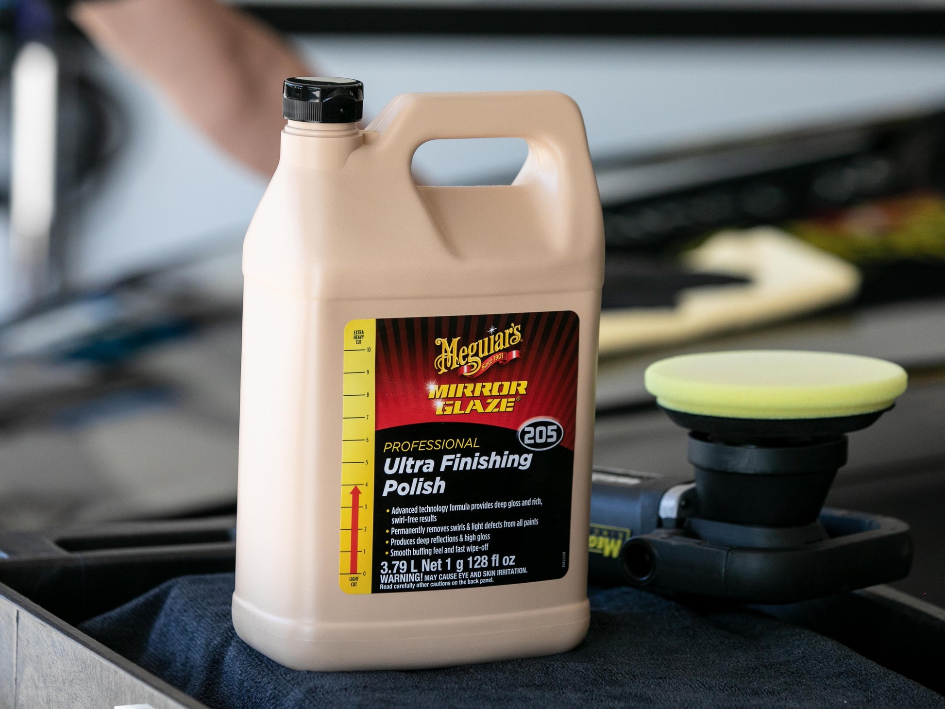 Meguiar's M205 Mirror Glaze Ultra Finishing Polish,M20501, 1 Gal