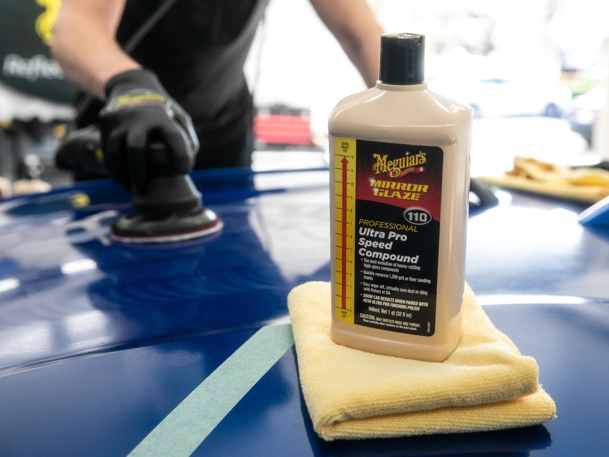 Meguiar's M110 Mirror Glaze Ultra Pro Speed Compound - Heavy Cut, High Gloss, M11032, 32 Oz